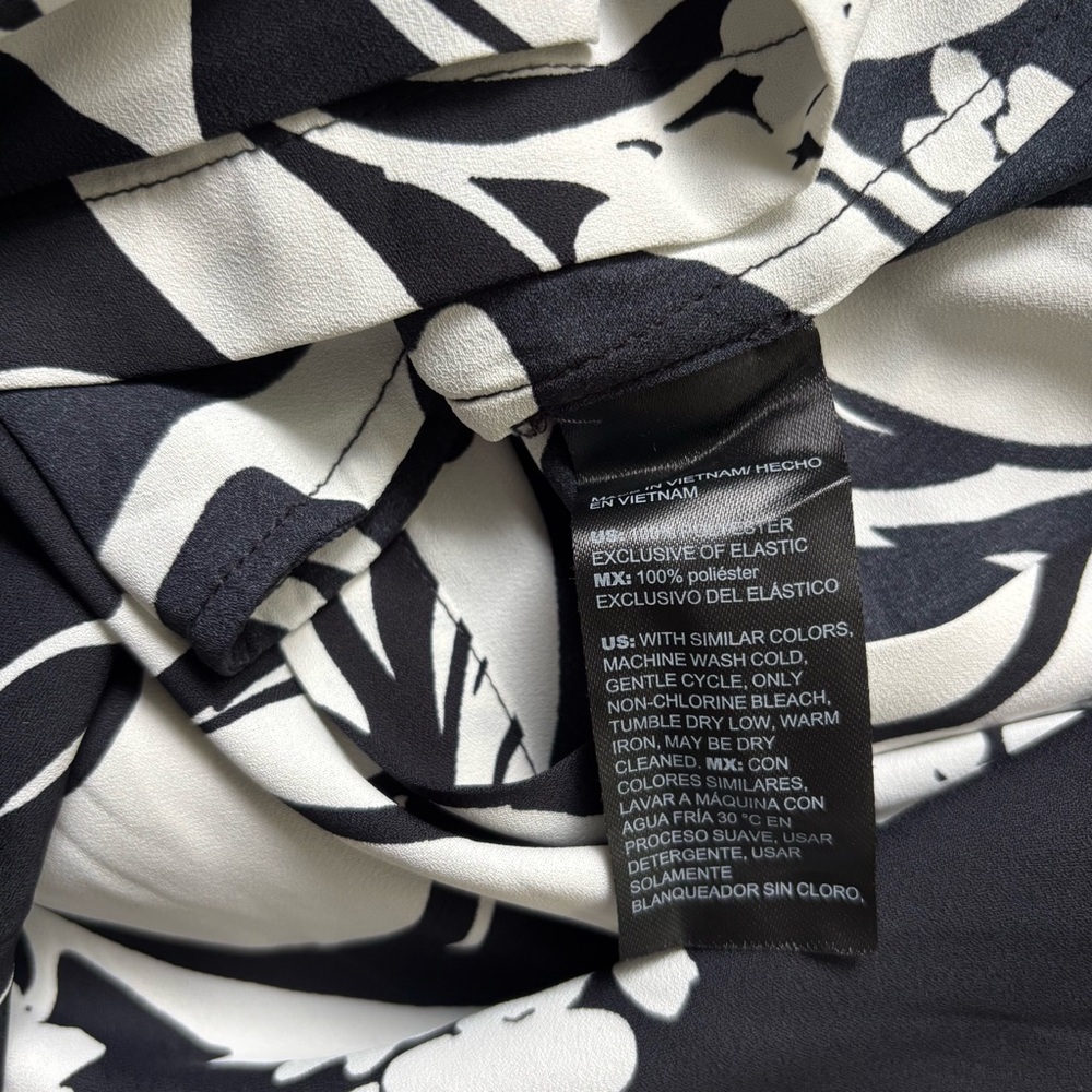 Chico’s Foliage Maxi Shirt Dress Women’s 1P (US 8P) Black White Button Front - Picture 8 of 8